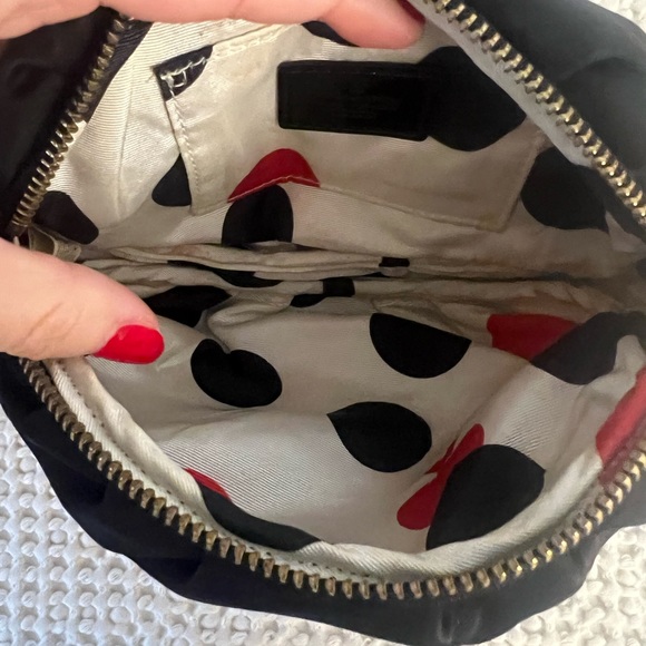 Kate Spade black crossbody shoulder bag MINT CONDITION - Picture 2 of 6